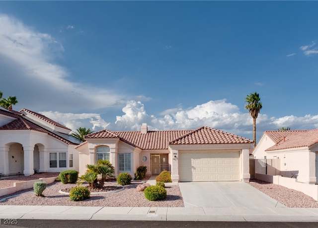 Property at 5812 Ventana Dr, Las Vegas, NV 89130, 3 beds, 2 baths