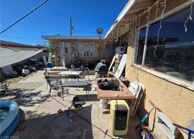 Property at 125 George Pl, Las Vegas, NV 89106, 5 beds, 2 baths