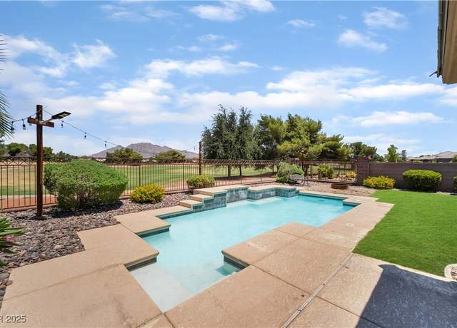 Property at 5586 Golden Leaf Ave, Las Vegas, NV 89122, 4 beds, 2.5 baths