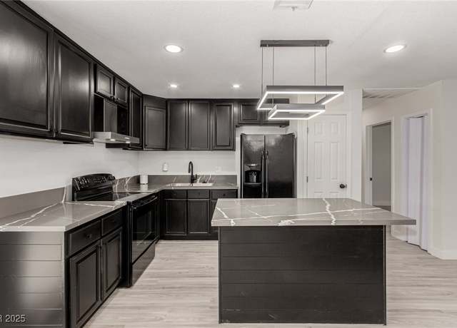 Property at 2820 Richfield Blvd, Las Vegas, NV 89102, 4 beds, 3 baths