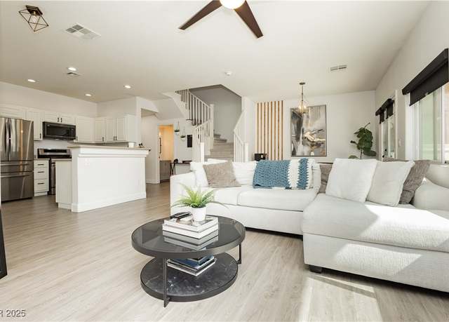 Property at 10010 Aspen Rose St #102, Las Vegas, NV 89183, 3 beds, 2.5 baths