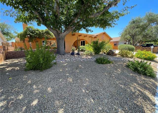 Property at 1621 Stoneybrook Dr, Las Vegas, NV 89108, 4 beds, 2 baths