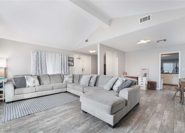 Property at 6320 Vicuna Dr, Las Vegas, NV 89146, 4 beds, 2 baths