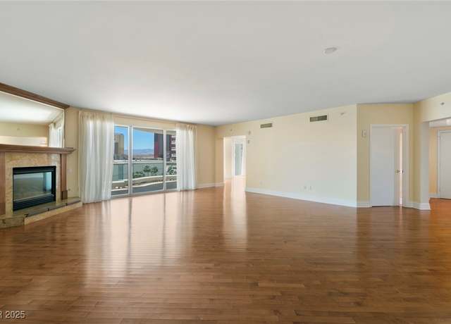 Property at 2857 Paradise Rd #802, Las Vegas, NV 89109, 3 beds, 3 baths
