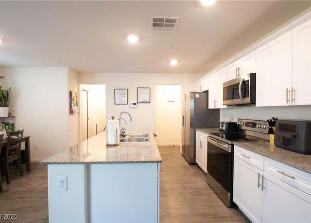 Property at 2678 Weathered Copper Ave, North Las Vegas, NV 89086, 3 beds, 2.5 baths