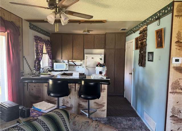 Property at 1507 Elizabeth Ave #1, Las Vegas, NV 89119, 2 beds, 1 bath