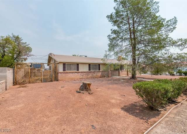 Property at 4792 E Cincinnati Ave, Las Vegas, NV 89104, 3 beds, 2 baths