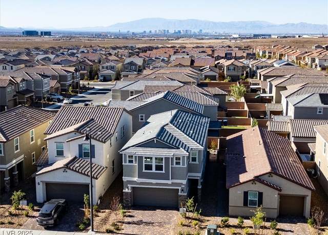 Property at 3724 Frattina Ave, Henderson, NV 89044, 5 beds, 3 baths