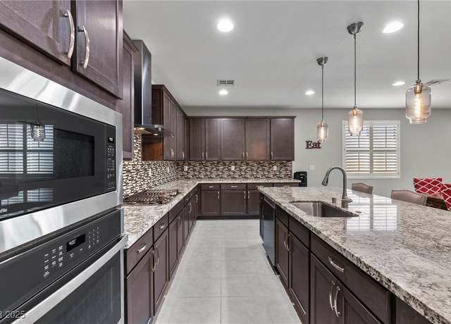 Property at 6331 Regina Ridge St, Las Vegas, NV 89149, 4 beds, 3.5 baths