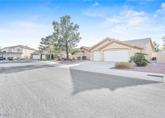 Property at 5405 Lucky Clover St, Las Vegas, NV 89149, 4 beds, 3 baths