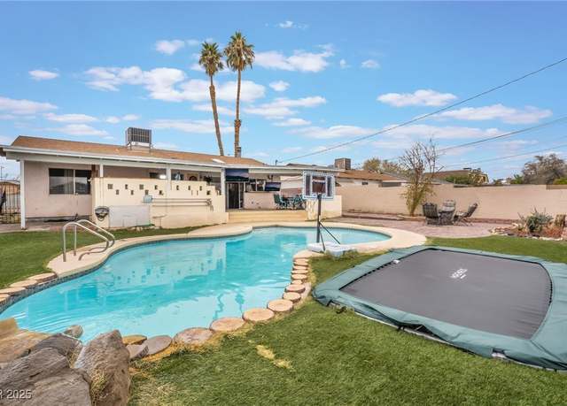 Property at 212 N Torrey Pines Dr, Las Vegas, NV 89107, 2 beds, 2 baths
