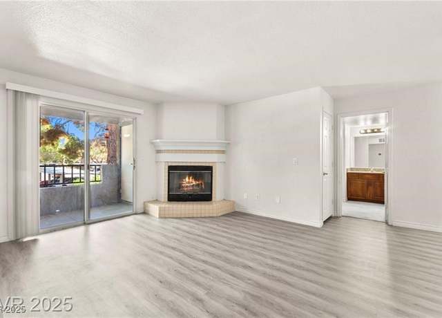 Property at 2606 S Durango Dr #276, Las Vegas, NV 89117, 2 beds, 2 baths