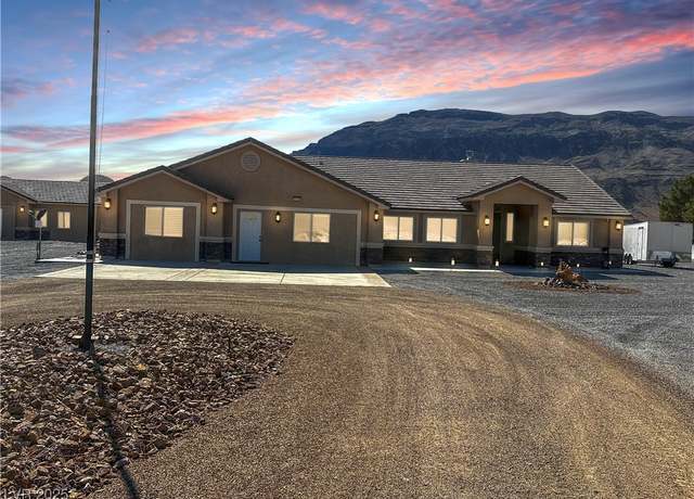Property at 5520 N Leslie St, Pahrump, NV 89060, 3 beds, 2 baths