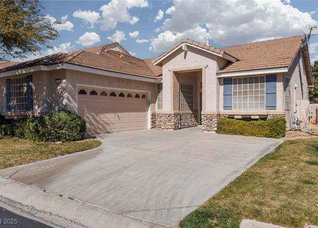 Property at 10300 Pinto Creek Ln, Las Vegas, NV 89144, 3 beds, 2 baths