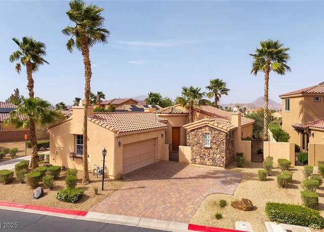 Property at 3 Avenza Dr, Henderson, NV 89011, 3 beds, 3 baths