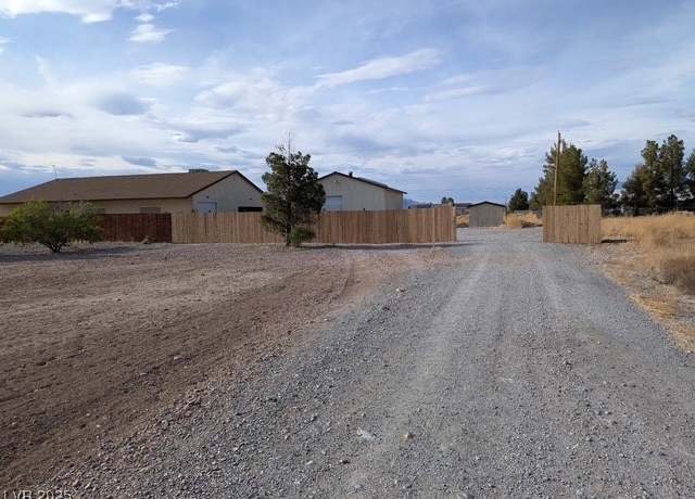 Property at 1640 Indole St, Pahrump, NV 89048, 2 beds, 1.5 baths