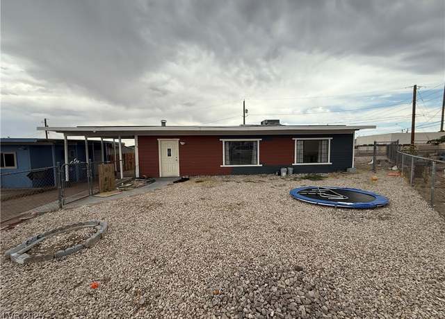 Property at 15 Washington Way, Henderson, NV 89015, 3 beds, 2 baths