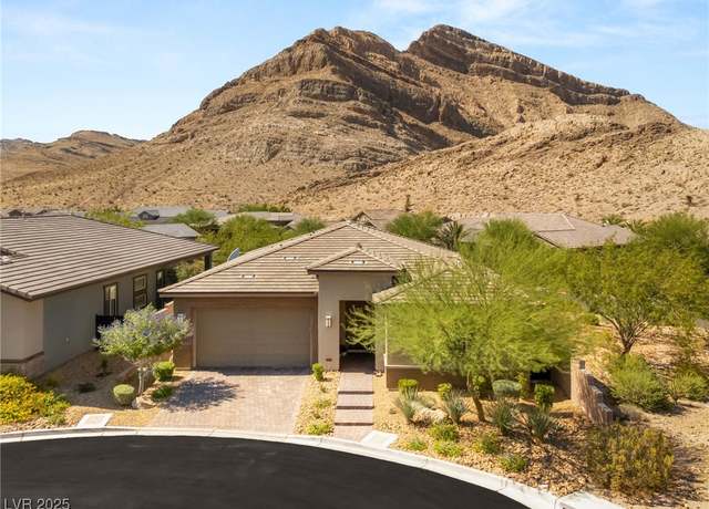 Property at 10890 Red Yucca Dr, Las Vegas, NV 89138, 3 beds, 3 baths