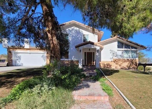 Property at 2784 Belcastro St, Las Vegas, NV 89117, 5 beds, 3.5 baths