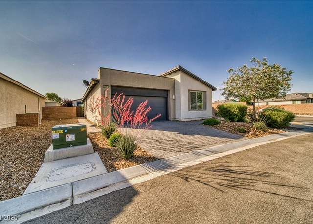 Property at 5091 E Beacon Ridge Dr, Pahrump, NV 89061, 2 beds, 3 baths