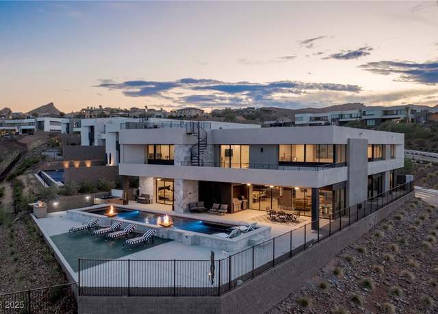 Property at 53 Falling Ridge Ln, Henderson, NV 89011, 6 beds, 7 baths