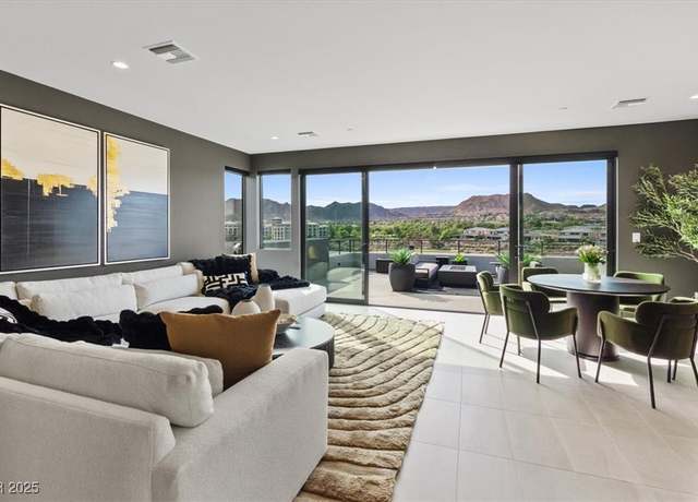 Property at 40 Heron Harbour Dr, Henderson, NV 89011, 4 beds, 3.5 baths