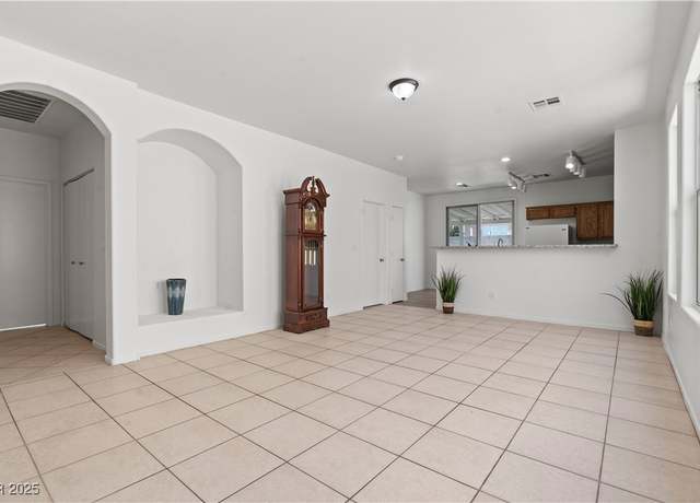 Property at 2633 Chin Cactus Ct, Las Vegas, NV 89106, 3 beds, 2 baths