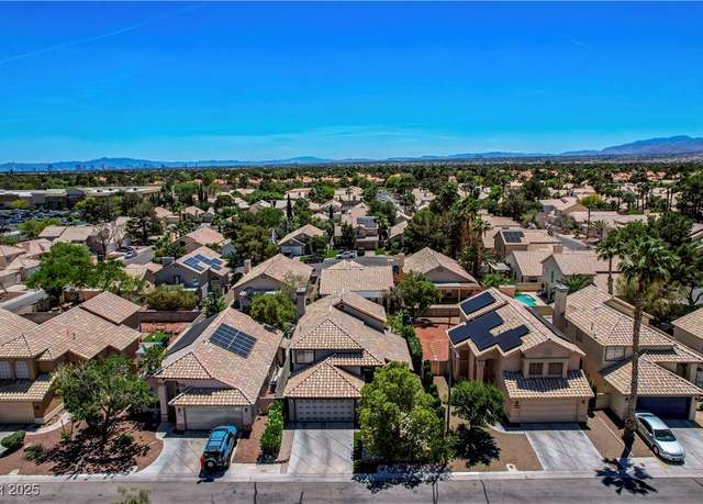 Property at 7625 Raven Hills Dr, Las Vegas, NV 89149, 4 beds, 3 baths