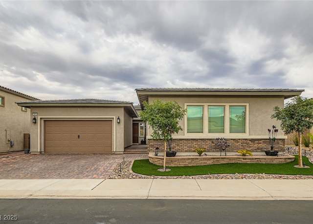 Property at 692 Dorsey Falls St, Henderson, NV 89011, 3 beds, 3 baths
