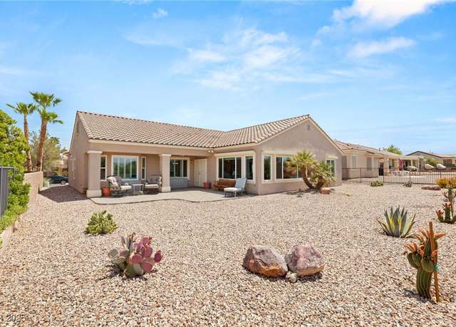 Property at 2069 Colvin Run Dr, Henderson, NV 89052, 3 beds, 2.5 baths