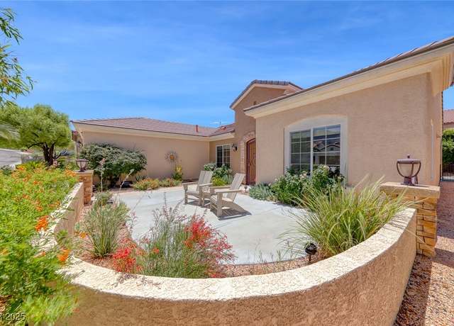 Property at 2205 Sandstone Cliffs Dr, Henderson, NV 89044, 3 beds, 2 baths