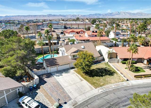 Property at 3431 Iberia St, Las Vegas, NV 89146, 5 beds, 2.5 baths