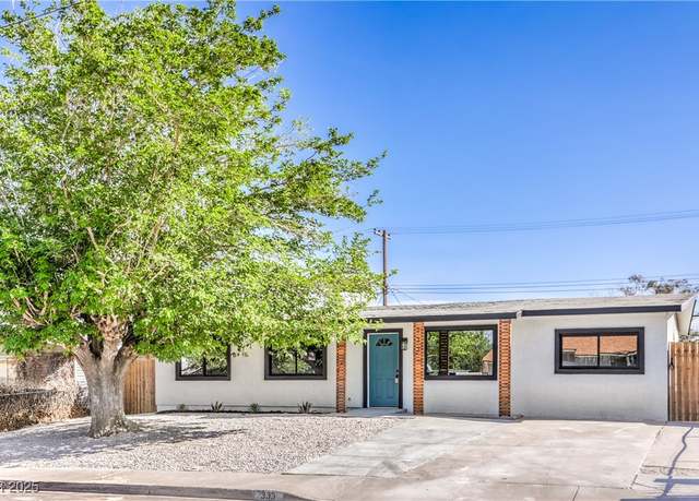 Property at 333 Rossmoyne Ave, North Las Vegas, NV 89030, 4 beds, 2 baths