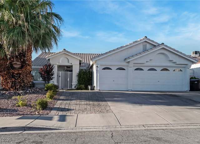 Property at 182 Horizon View Dr, Henderson, NV 89015, 3 beds, 2 baths