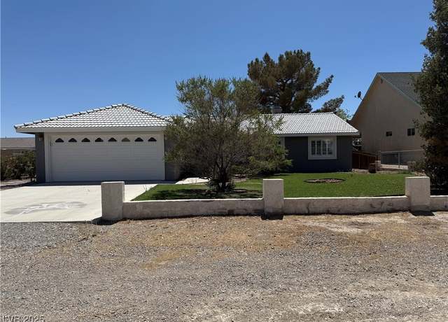 Property at 311 Glenoaks St, Pahrump, NV 89048, 3 beds, 2 baths
