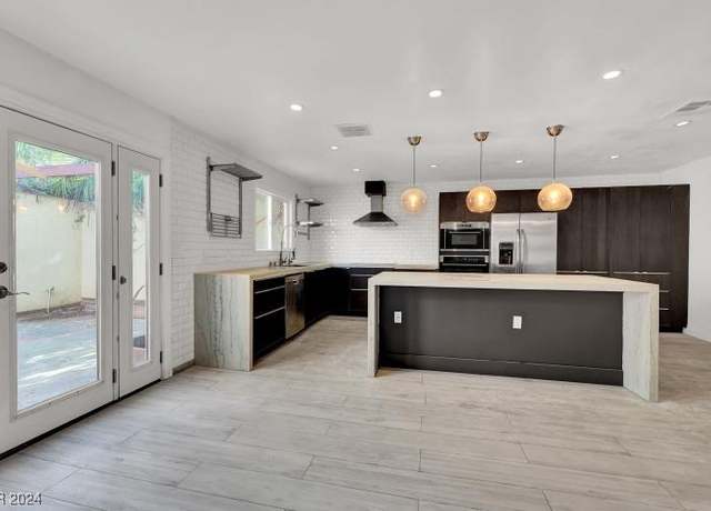 Property at 3450 Monte Carlo Dr, Las Vegas, NV 89121, 3 beds, 2.5 baths