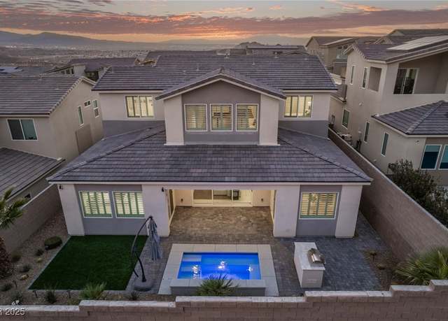Property at 30 Hilltop Crest St, Henderson, NV 89011, 5 beds, 4.5 baths