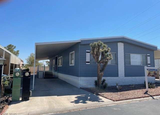 Property at 5175 Ridge Dr, Las Vegas, NV 89103, 3 beds, 2 baths