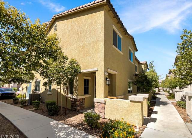 Property at 806 Clouded Valley Ave, North Las Vegas, NV 89086, 4 beds, 3 baths