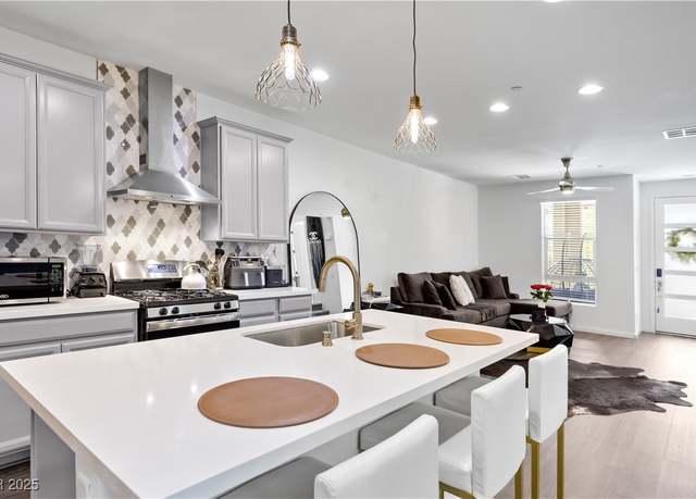 Property at 11689 Bearpaw Meadow Ave, Las Vegas, NV 89138, 3 beds, 2.5 baths