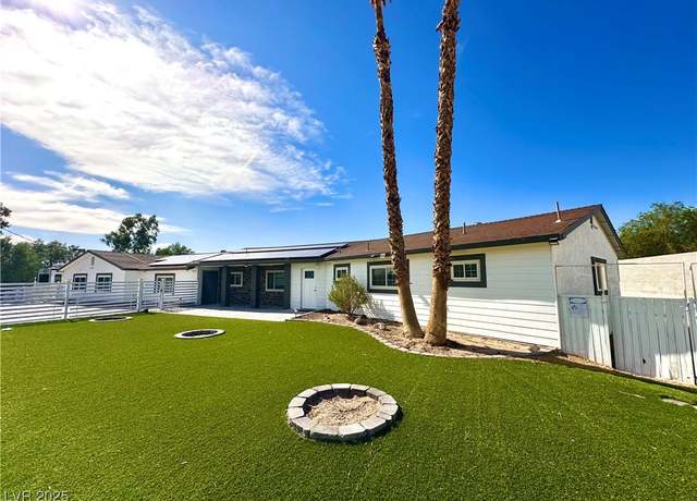 Property at 2903 Hardin Dr, Henderson, NV 89074, 5 beds, 4 baths