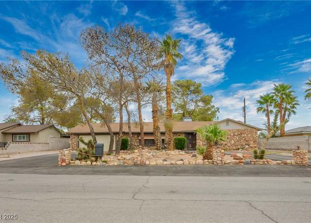 Property at 6742 Palmyra Ave, Las Vegas, NV 89146, 3 beds, 2 baths