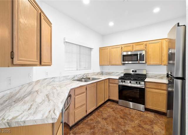 Property at 1947 Cutlass Dr, Henderson, NV 89014, 2 beds, 2 baths