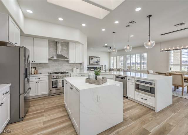 Property at 1964 Oliver Springs St, Henderson, NV 89052, 3 beds, 2.5 baths