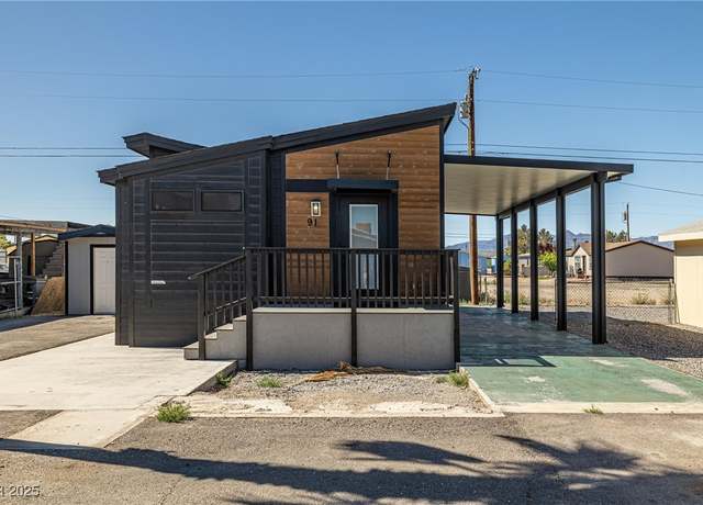 Property at 91 Steptoe St, Pahrump, NV 89048, 2 beds, 1 bath