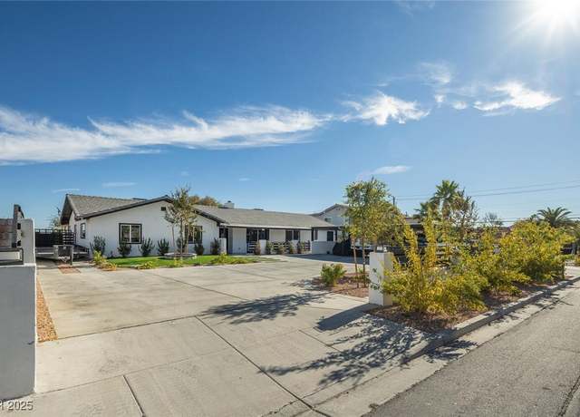 Property at 2870 Belcastro St, Las Vegas, NV 89117, 4 beds, 3.5 baths