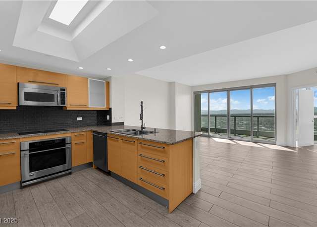 Property at 322 Karen Ave #1903, Las Vegas, NV 89109, 1 bed, 1.5 baths