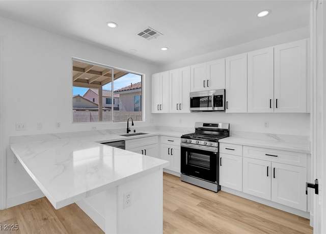Property at 8725 Russet Hills Ct, Las Vegas, NV 89147, 3 beds, 2.5 baths