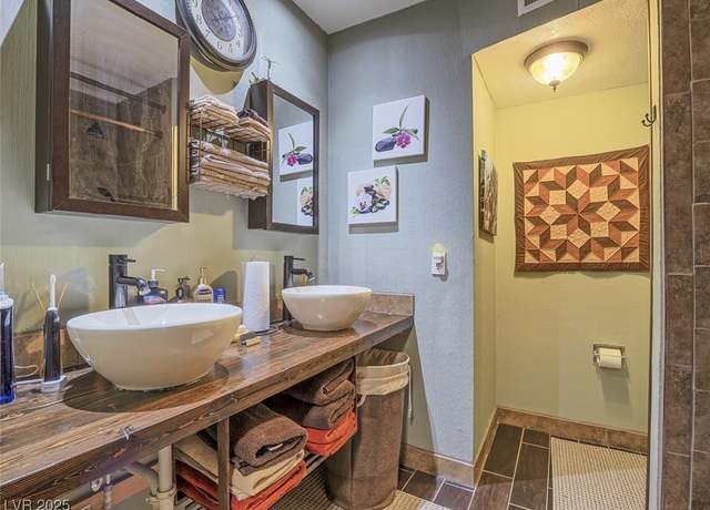 Property at 438 Las Casitas Way, Las Vegas, NV 89121, 2 beds, 2 baths