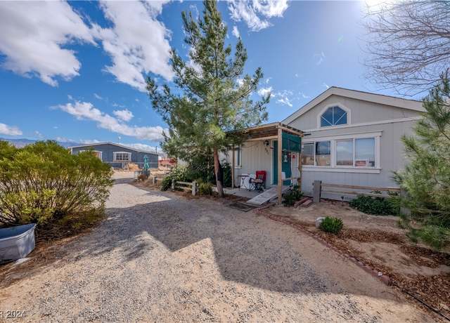 Property at 551 Munsell Way, Pahrump, NV 89060, 3 beds, 2 baths